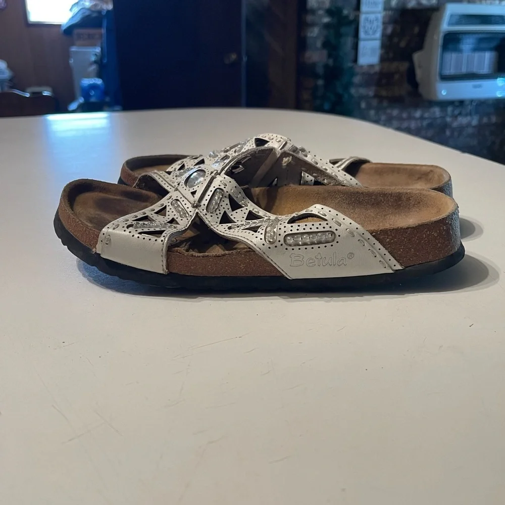 Betula by Birkenstock White Rhinestone Laser Cut Slide Sandal 38 L7 M5 Boho VGUC